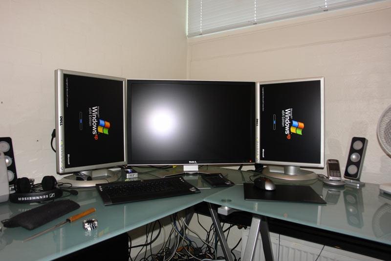 center of monitor